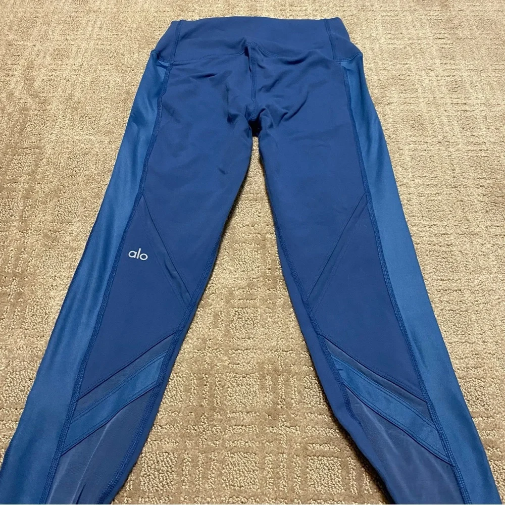 {ALO Yoga} Blue Athletic Yoga Leggings With Mesh Panels~ Size XS-S